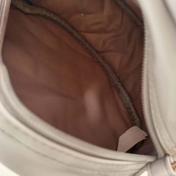 Ari by Ariana Grande Bag - Picture 5 of 5